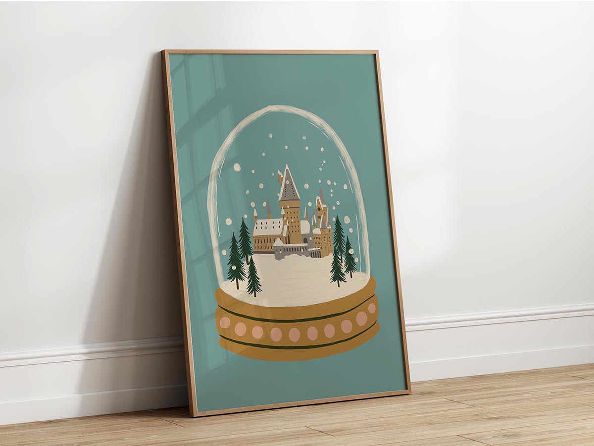 Hogwarts Snow Globe